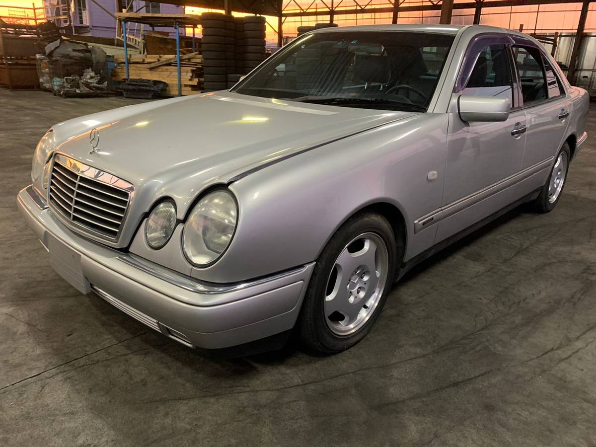дверь - Mercedes-Benz Е-class
