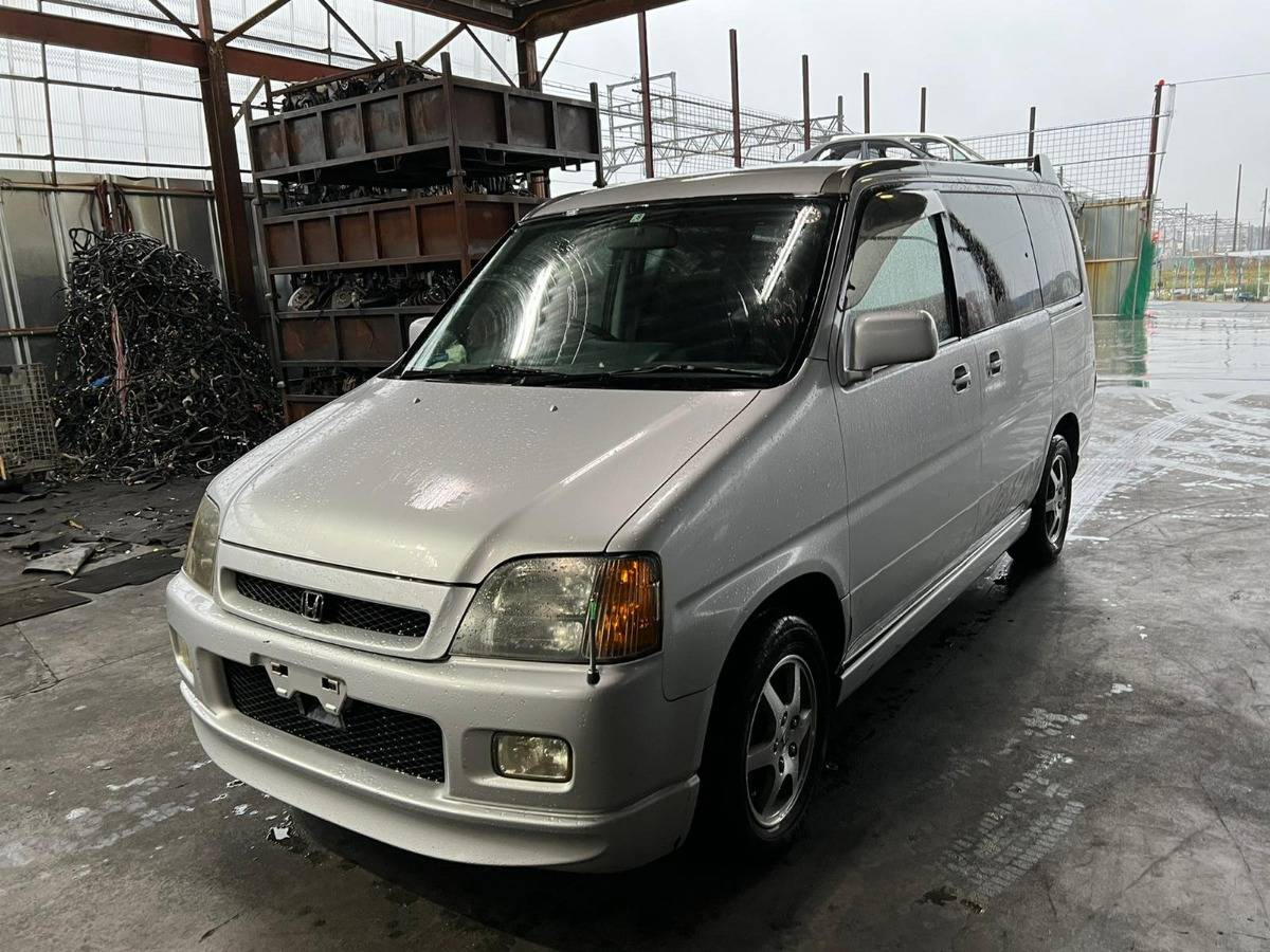 крыло - HONDA STEP WGN