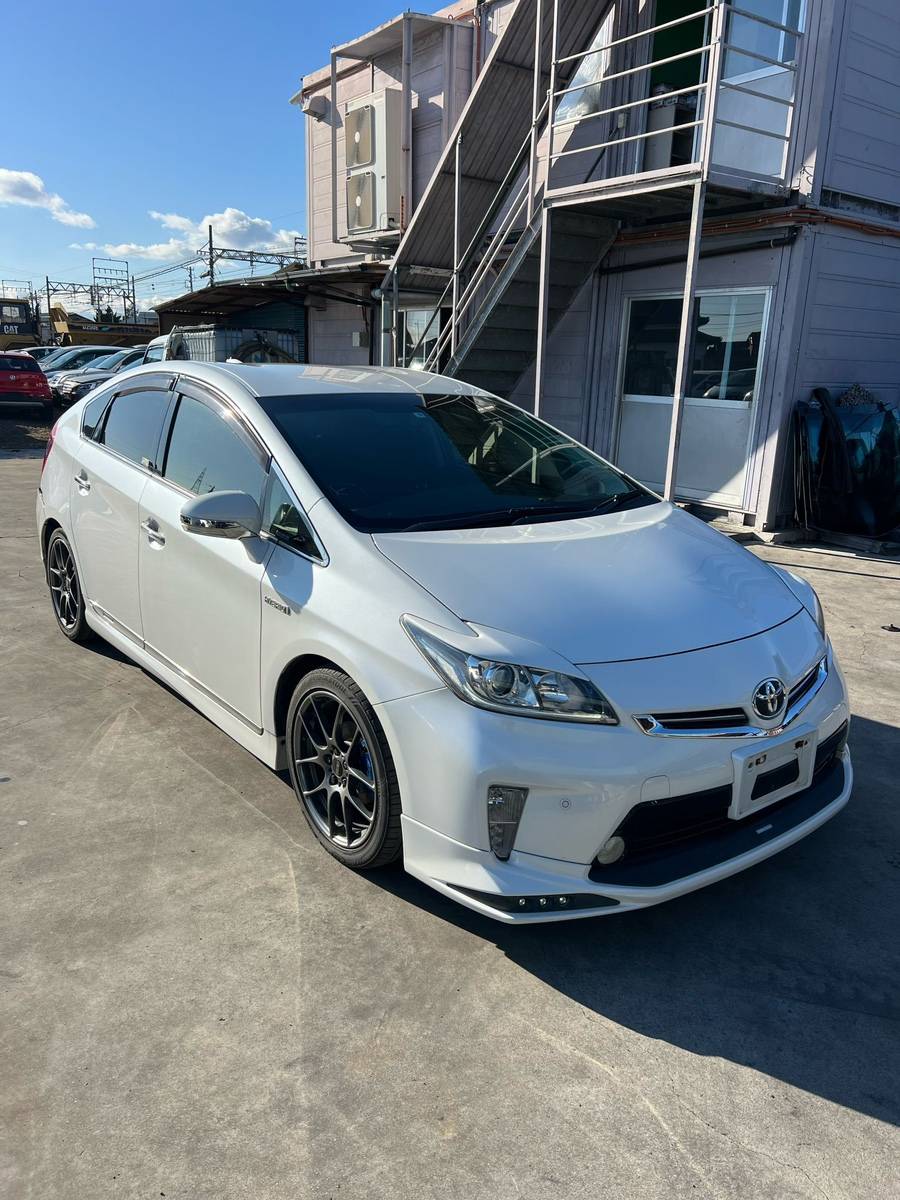 фара - Toyota PRIUS
