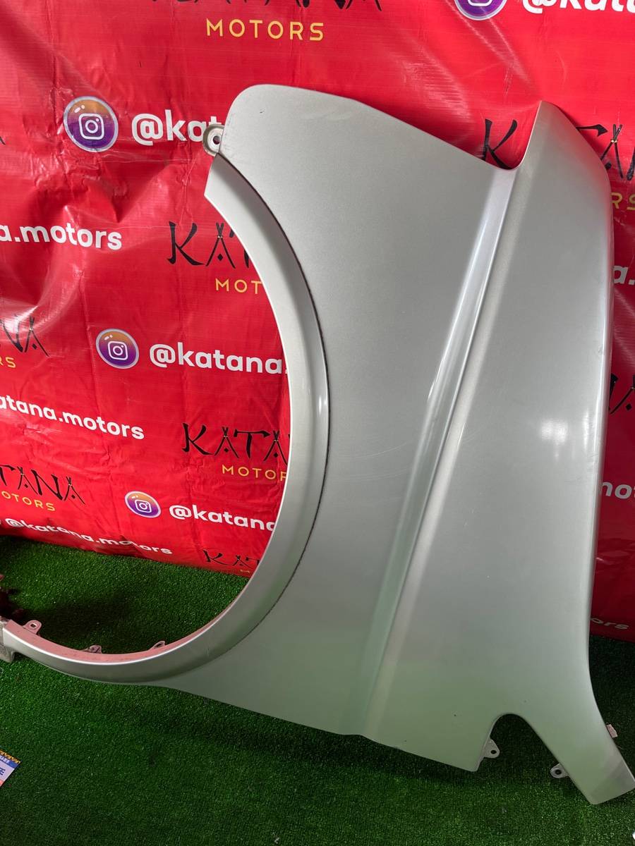 крыло - HONDA STEP WGN