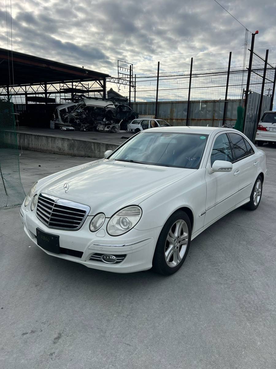капот - Mercedes-Benz Е-class