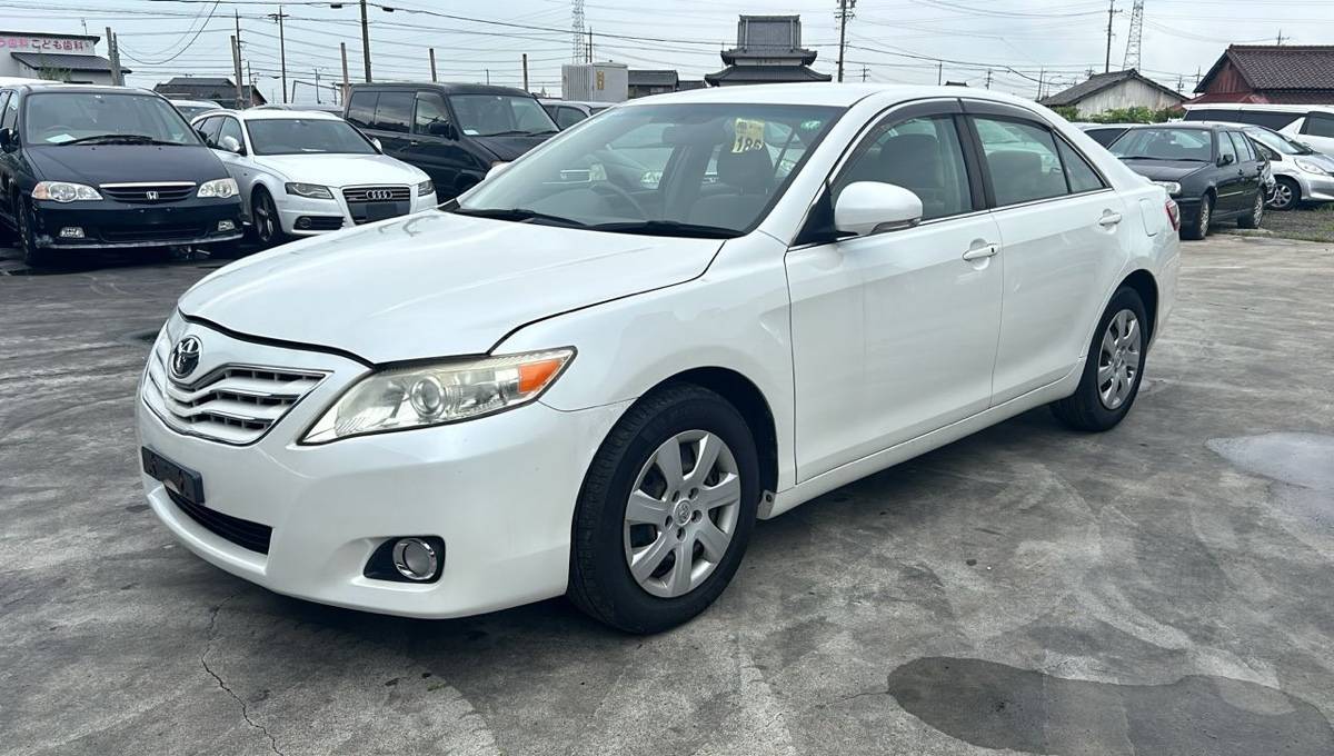 бампер - Toyota CAMRY