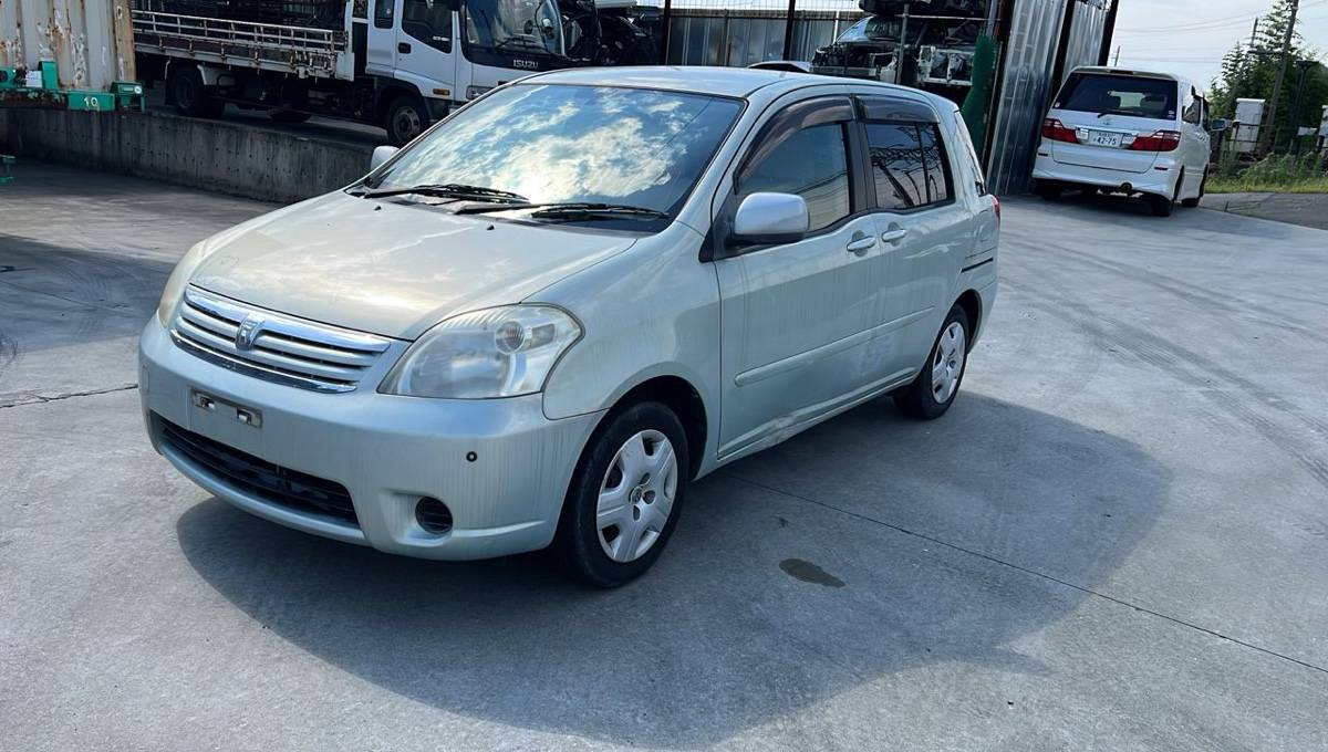 крыло - Toyota Raum