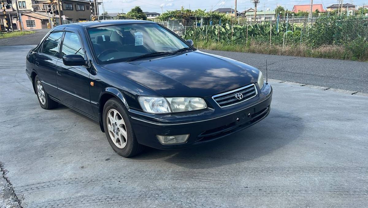 фара - Toyota CAMRY