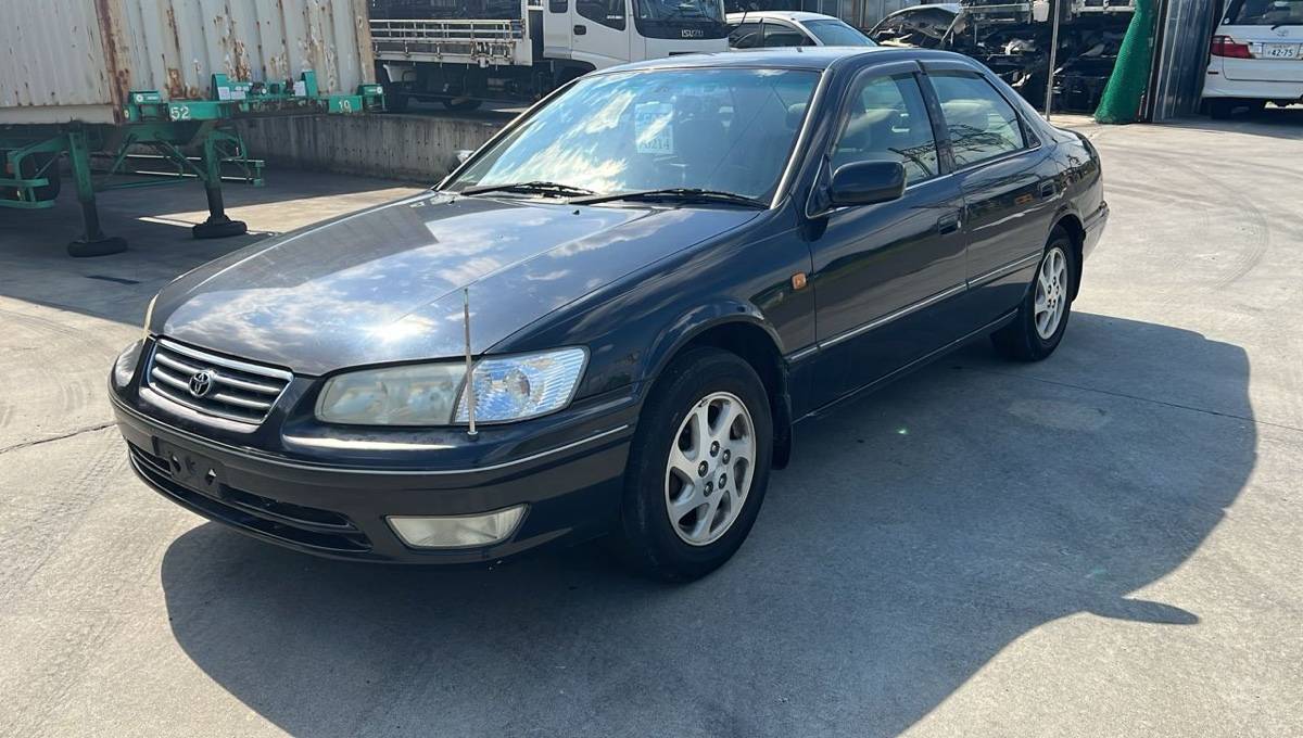 фара - Toyota CAMRY