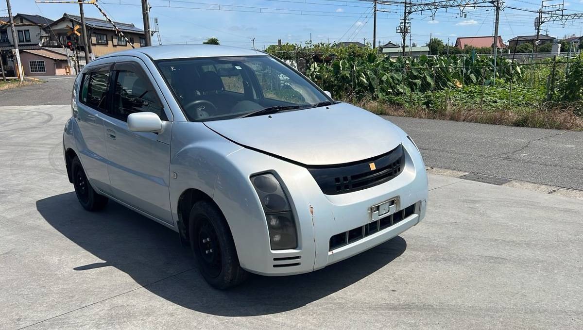 решетка радиатора - Toyota WILL CYPHA