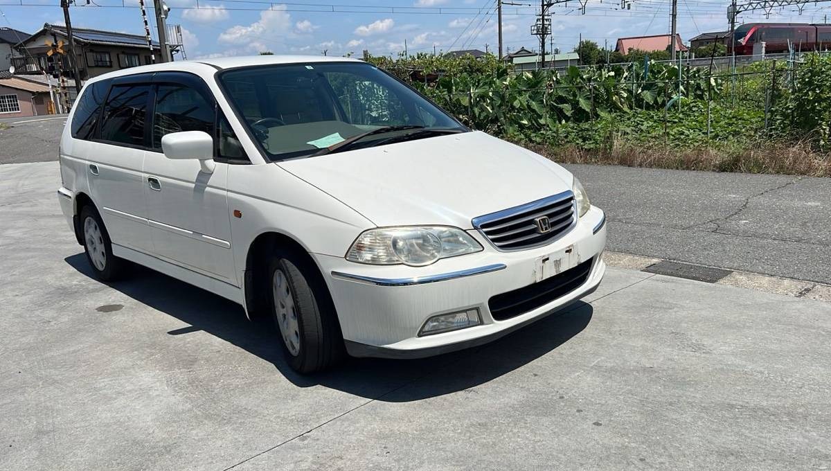 решетка радиатора - HONDA ODYSSEY