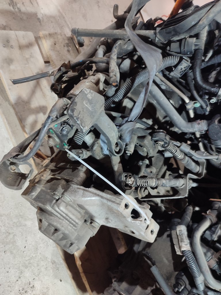 МКПП - Volkswagen GOLF