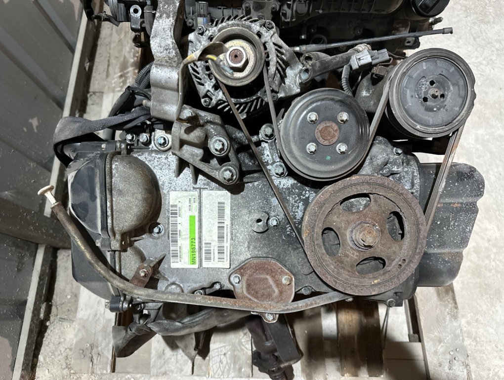 Двигатель - mitsubishi colt