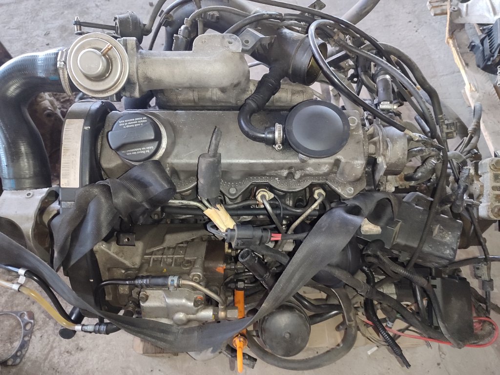 Двигатель - Volkswagen Golf